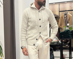 CARDIGAN LANA CAPUCCIO E BOTTONI