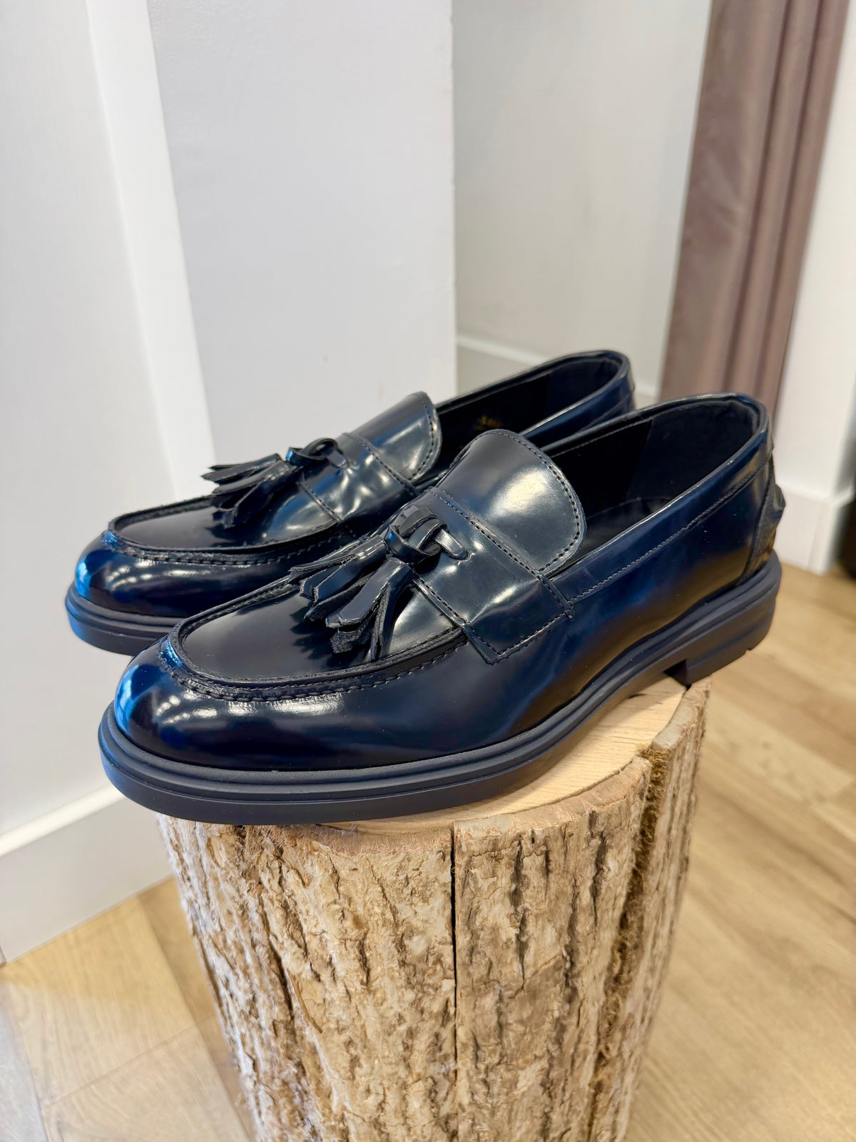 MOCASSINO IN PELLE CON NAPPINE