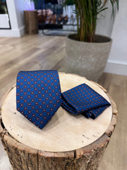 CRAVATTA E POCHETTE IN SETA